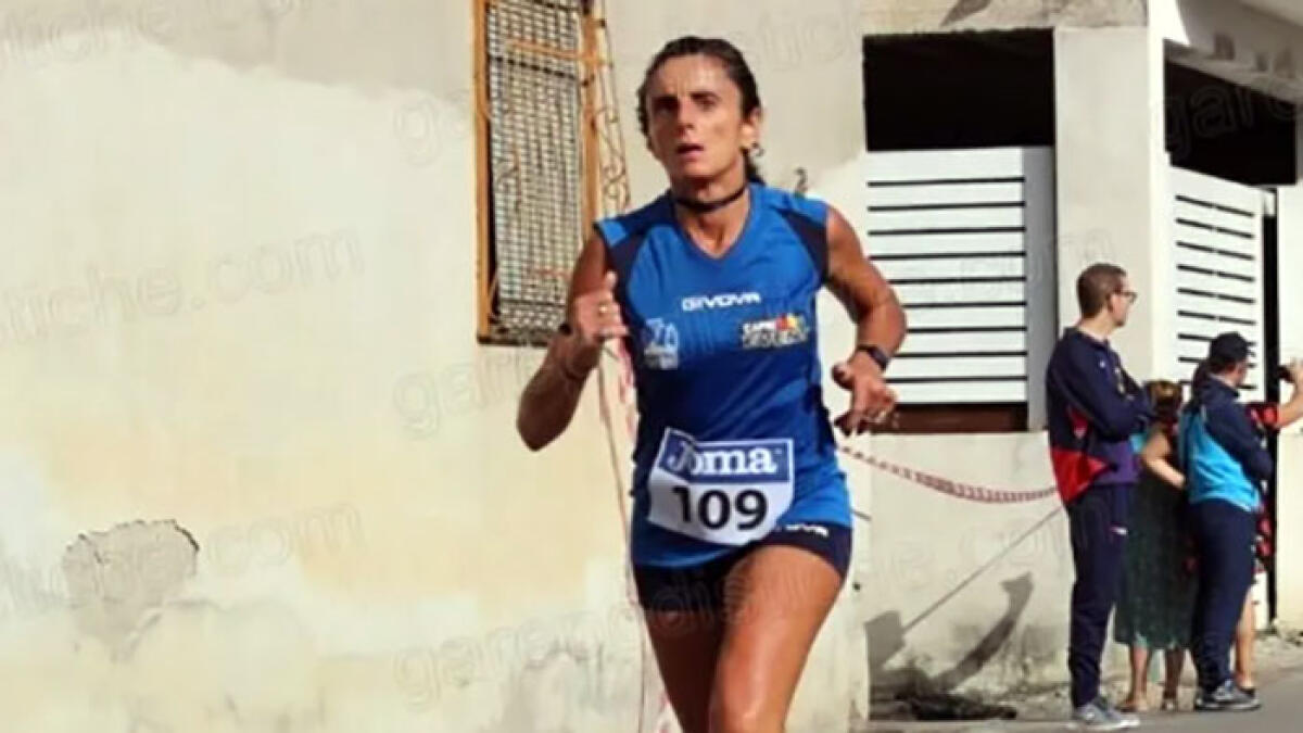 Incidente sulla Napoli-Salerno, muore l'insegnante podista Marilisa - 