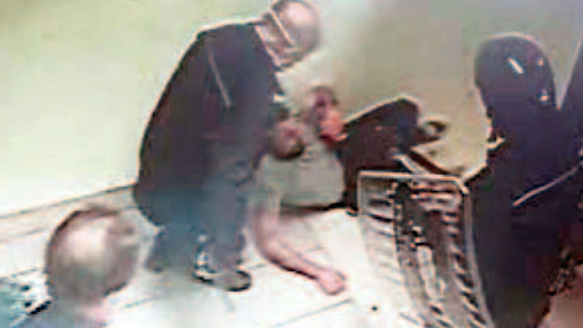 "Ci denudavano e poi ci picchiavano" - 