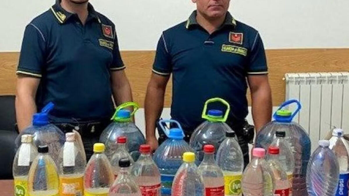 Arriva la grappa di contrabbando in Campania: è allarme - 