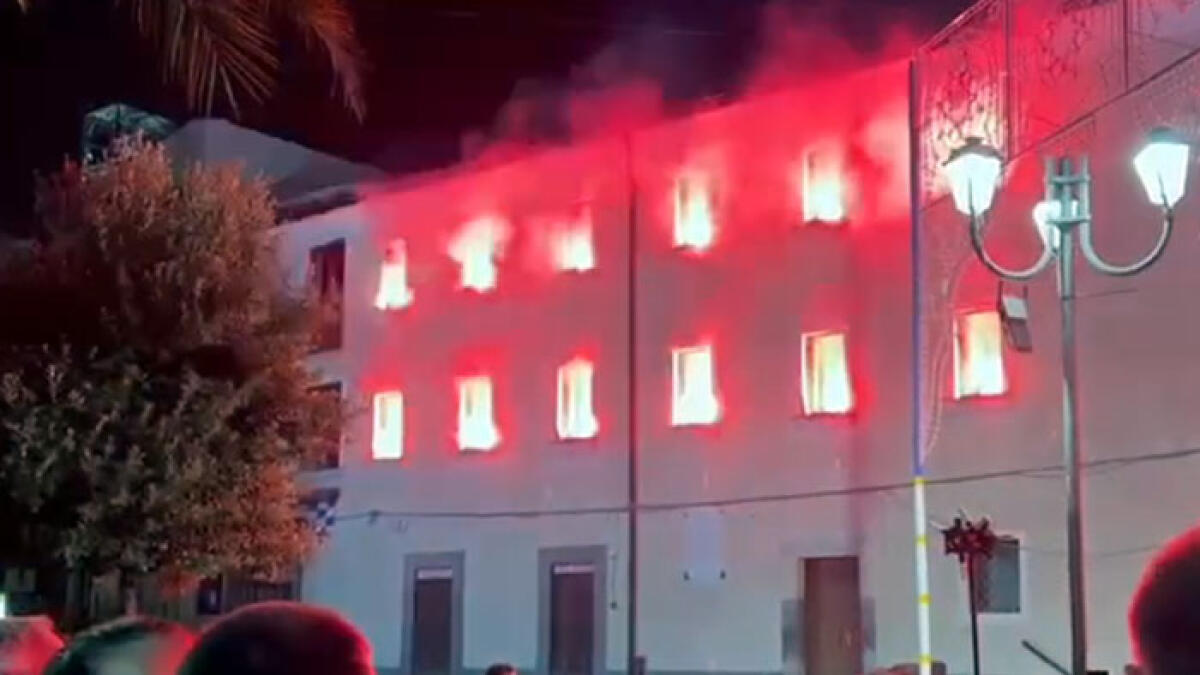 "Incendio" del Convento a San Gennaro Vesuviano, una bella serata di festa IL VIDEO DELLO SHOW - 