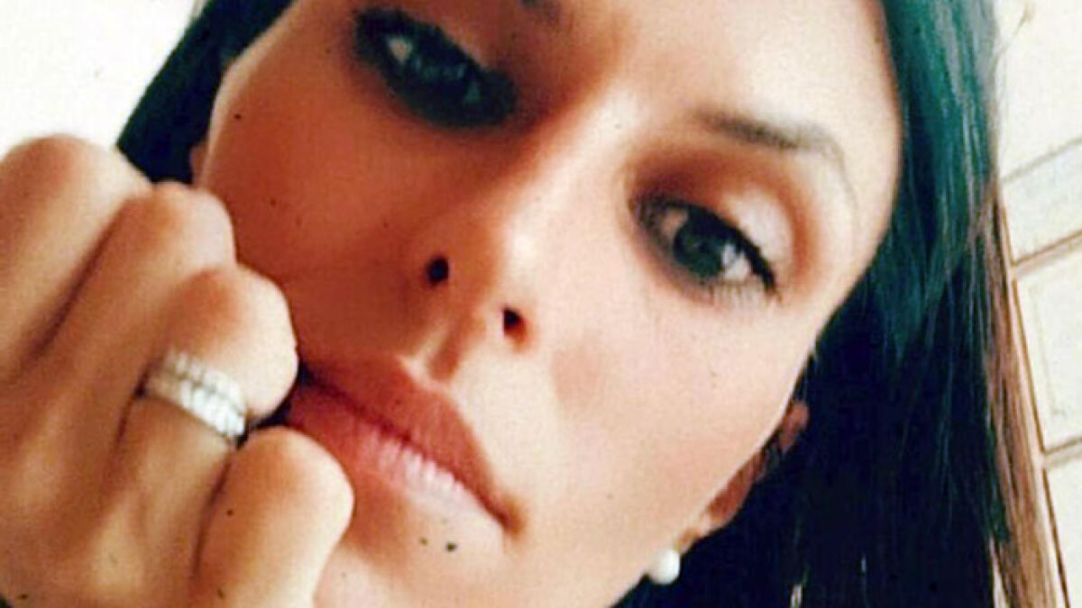 Manola muore col figlioletto in grembo, lutto in Campania - 