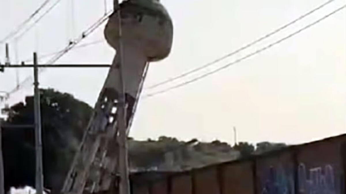 Carica di tritolo: abbattuta la Torre Sofer IL VIDEO - 