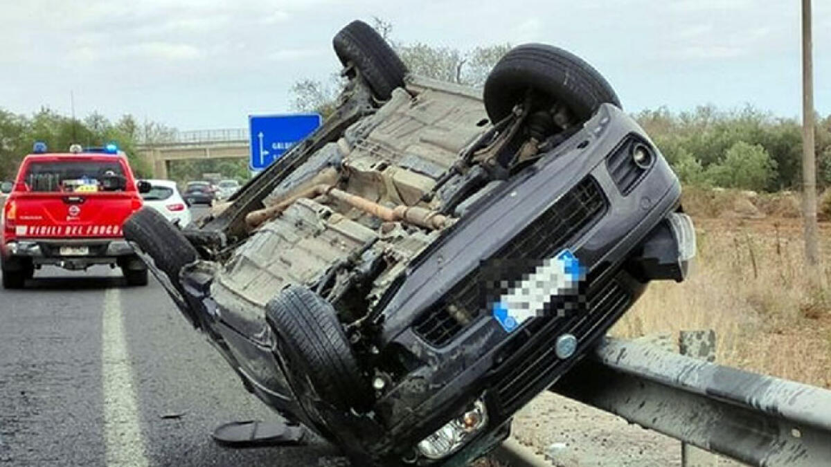 Incidente sulla Statale, lui muore e la moglie partorisce in ospedale - 