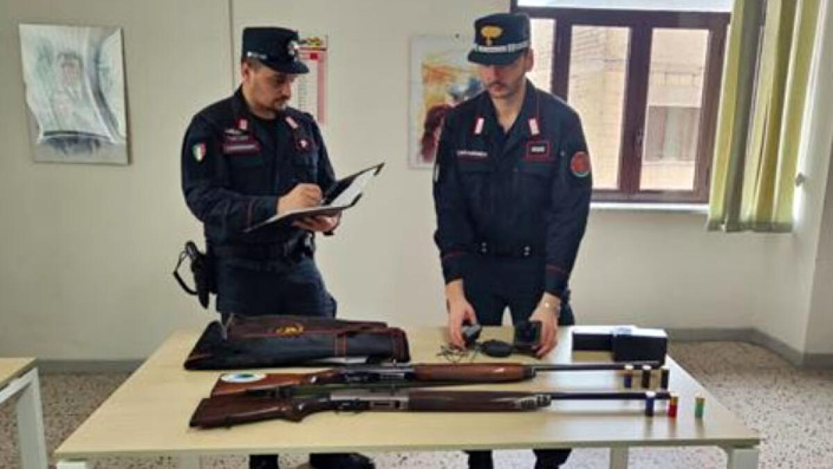 Richiami illegali, poi si nascondono nelle siepi: bracconieri puniti - 