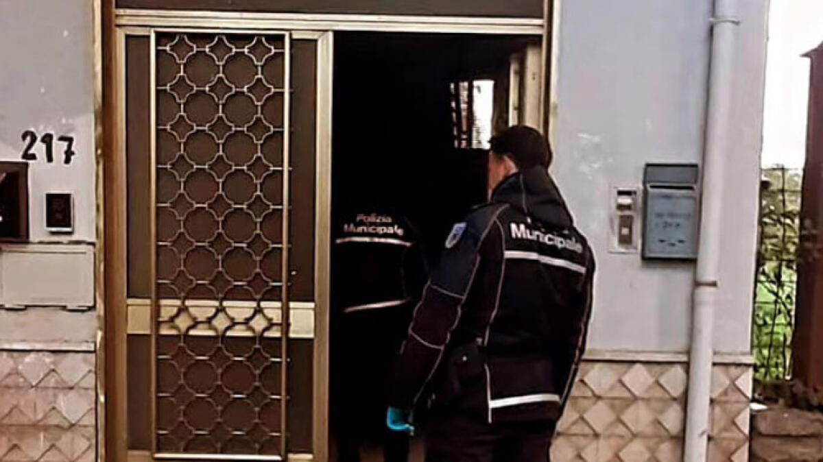 Sovraffollamento, nuovi controlli a Palma Campania: 12 letti in due sole stanze - 