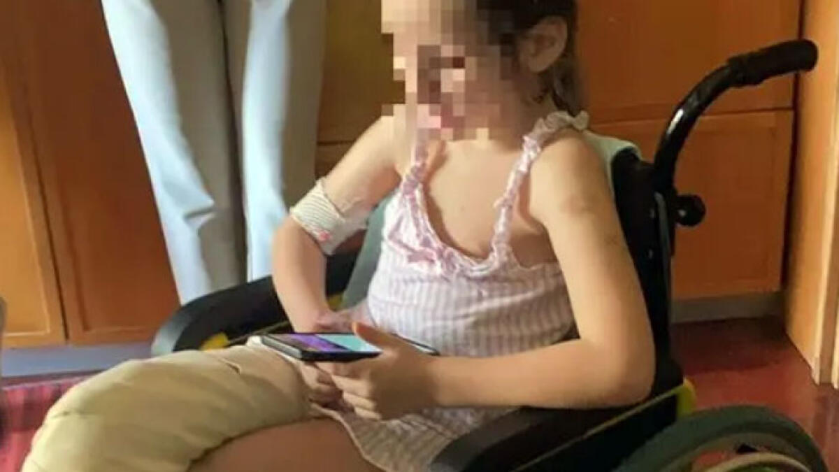 Angela, 7 anni, senza gamba dopo incidente. Gli artisti raccolgono 50mila euro al Palapartenope - 