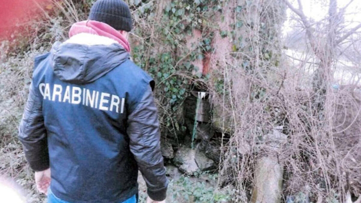 Scarichi dell'azienda ittica sversati nel Rio Foce del Fiume Sarno - 