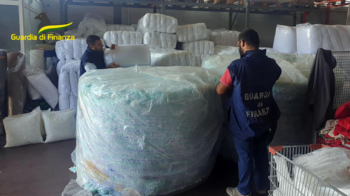 Terzigno, San Gennaro e San Giuseppe: fabbriche con macchine velocizzate e rischiose per produrre di più IL VIDEO - 