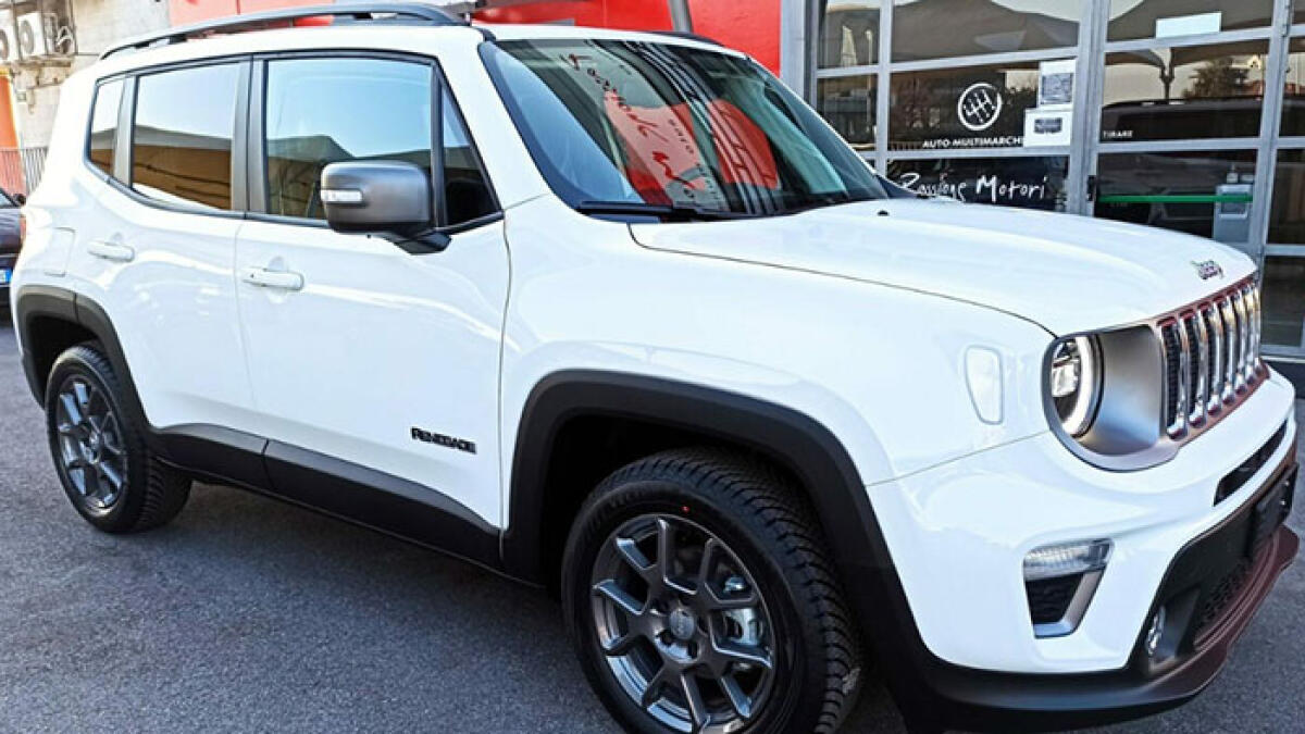 Palma Campania, 24enne di San Giuseppe Vesuviano fermato alla guida di una Jeep rubata - 