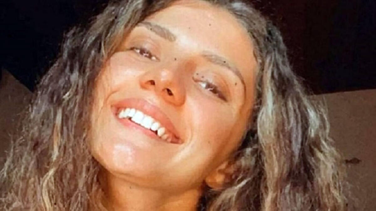 Operaia di 26 anni morta con la testa schiacciata da un macchinario - 