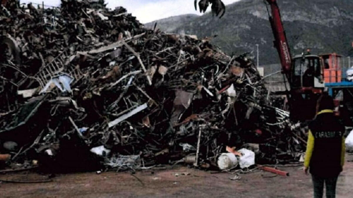 Mega-discarica di materiale ferroso, scatta il sequestro a ridosso del Fiume Sarno - 