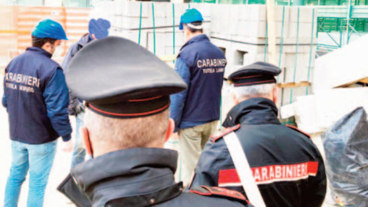 Estorsioni ai cantieri dei palazzi storici di Napoli, preso l'emissario di camorra - 