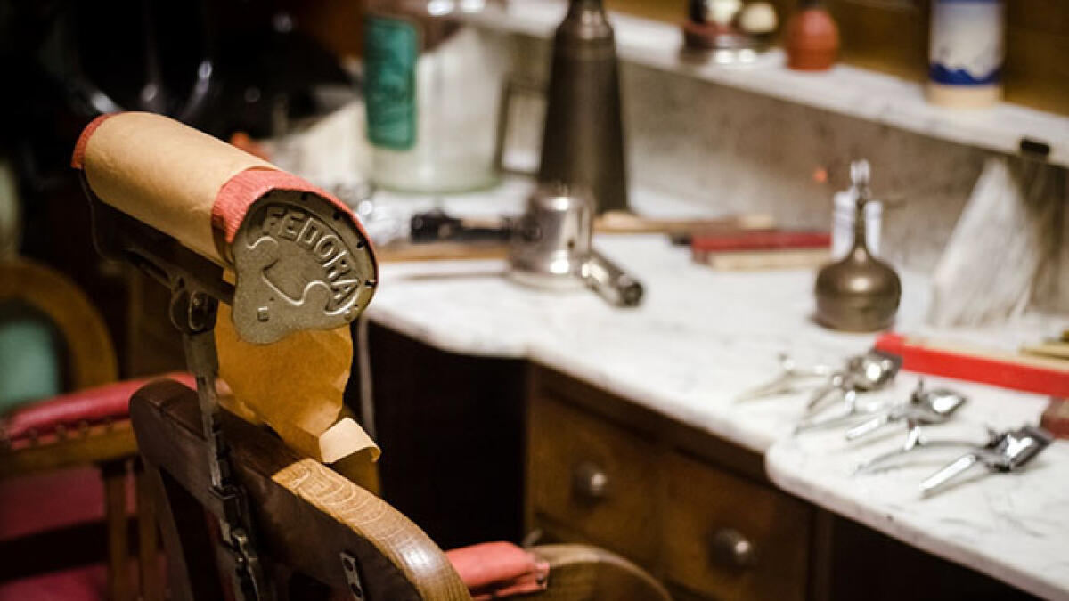 Troppi clienti calvi, così i carabinieri hanno scoperto il barbiere spacciatore - 