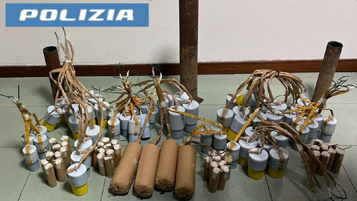 Veri e propri esplosivi in Costiera per il Capodanno: scoperta una polveriera - 