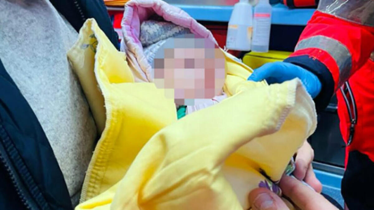 Neonata lasciata nella culla termica: la scoperta del parroco - 