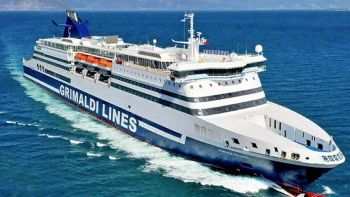 Allarme bomba sulla nave in partenza da Napoli: evacuati 162 passeggeri - 