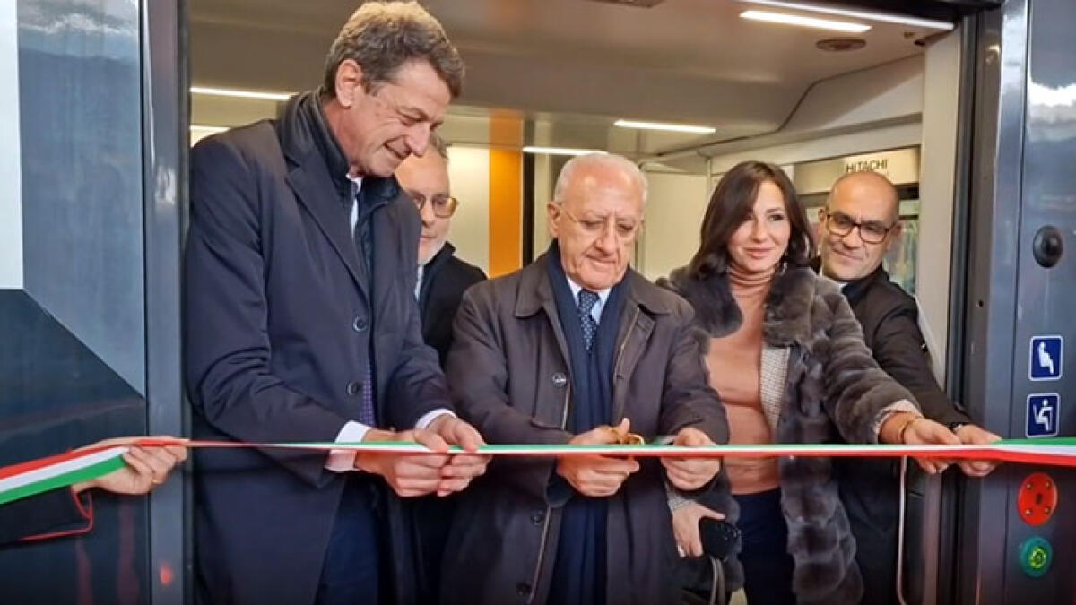 "Battezzati" in Campania tre nuovi treni rock: ecco le tratte su cui viaggeranno - 