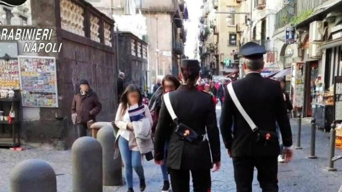 Clochard accolto in chiesa diventa l'estorsore di chi usa i locali della parrocchia - 