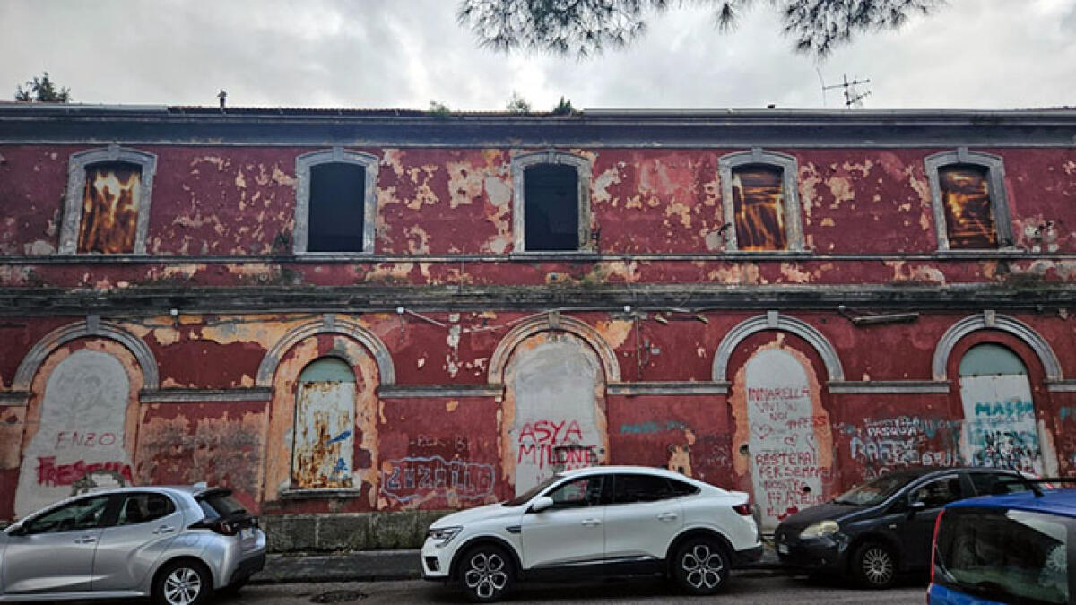 Ex Stazione "Torre-Cancello" al Comune di Ottaviano. Il sindaco: "Sarà Casa Sociale e della Cultura" - 