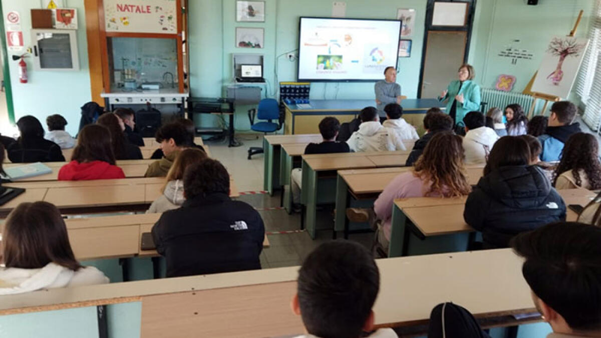 App realizzata dagli alunni nel Nolano, censirà i luoghi educativi - 