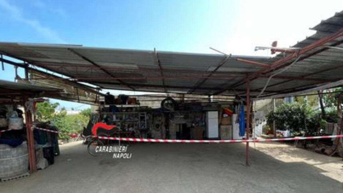 Sversamenti fuori controllo, sequestro per un'officina a Striano - 