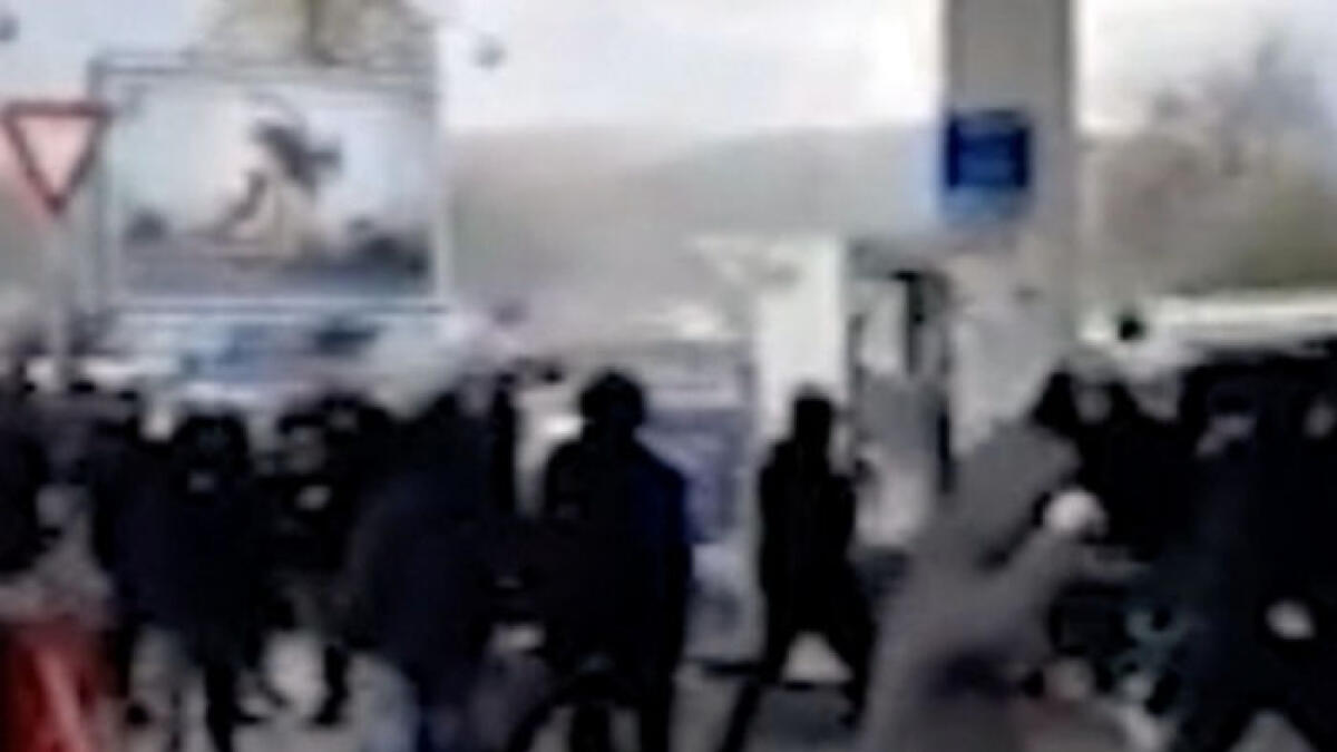 Inseguiti dopo la partita persa a Casalnuovo, 4 tifosi colpiti e feriti in autogrill - 