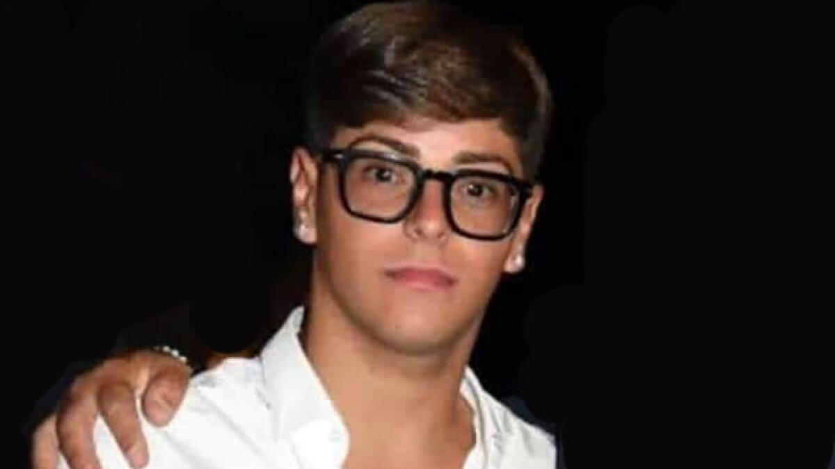 Scooter contro palo, muore a 17 anni il figlio di un noto cantante e attore napoletano - 