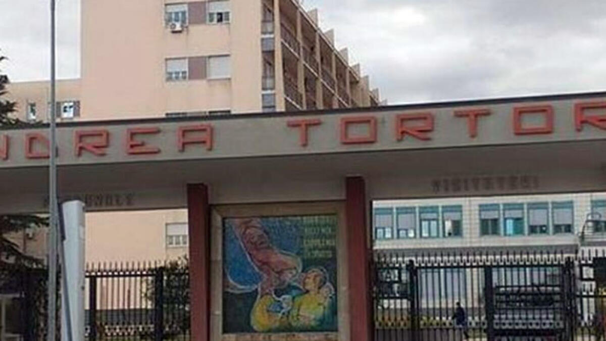 Ospedale di Pagani senza personale, tempi lunghissimi per esami e referti - 