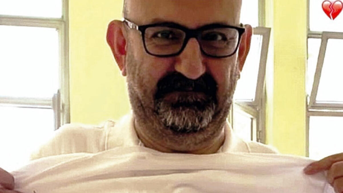 Malore in classe, prof muore davanti agli alunni - 