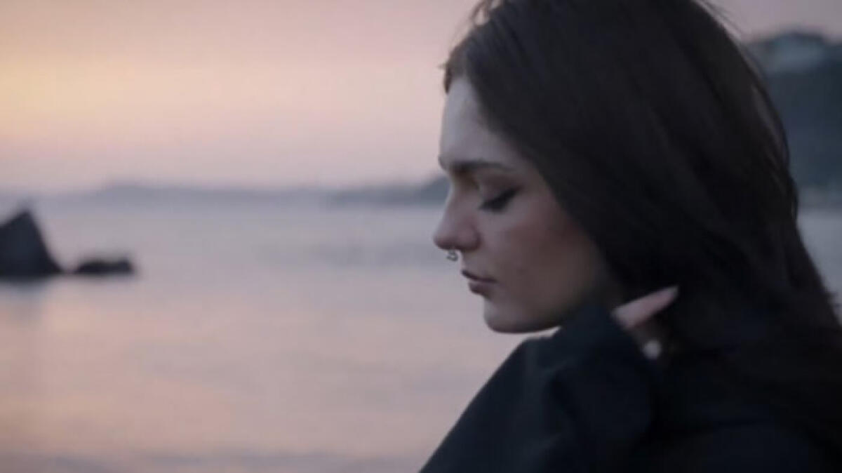 Giornata del Fiocchetto Lilla, così Noemi ha sconfitto i disturbi alimentare con la musica - 