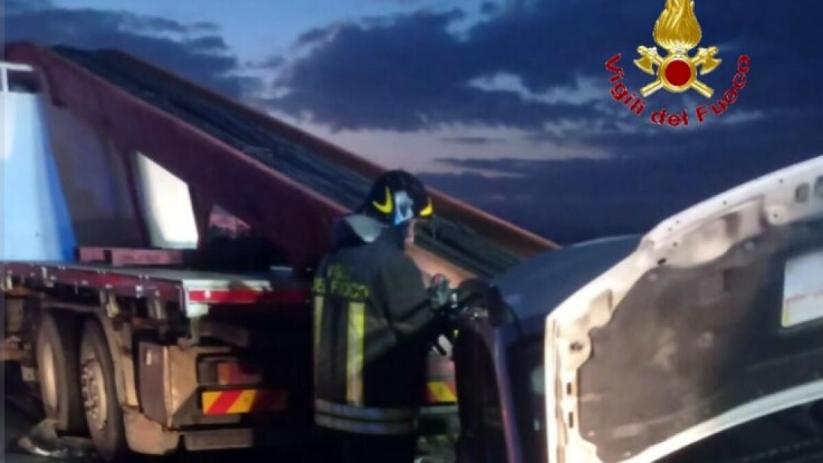 Incidente multiplo sulla Nola-Villa Literno: 4 feriti - 