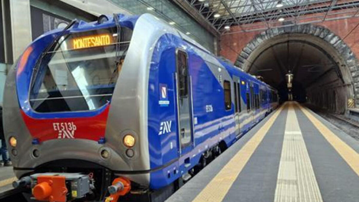 Eav, inaugurati ed in servizio i 6 nuovi treni - 