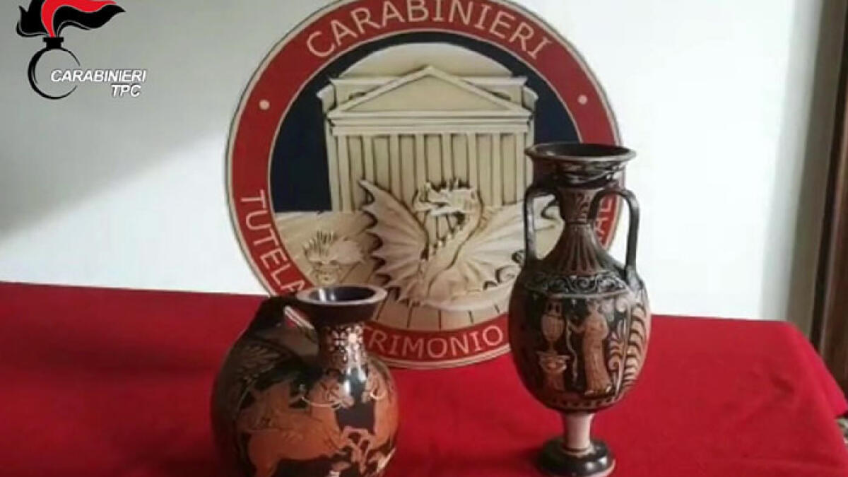I carabinieri restituiscono 125 reperti al Parco Archeologico di Pompei - 