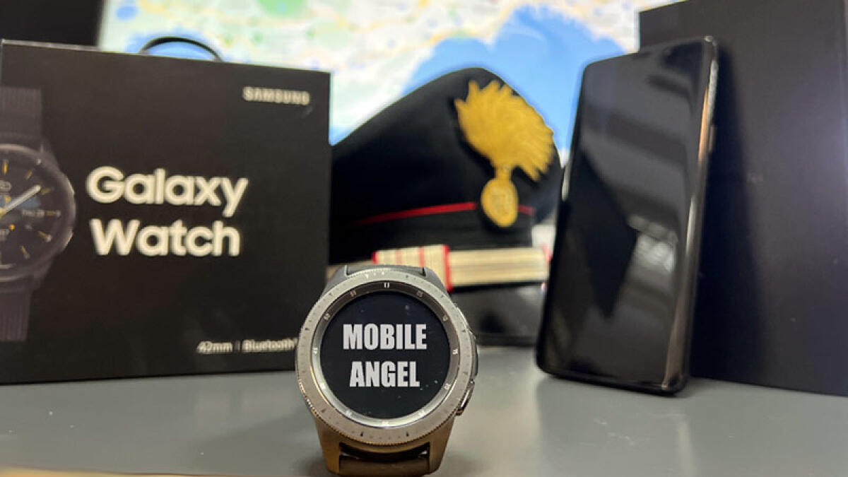 A 12 anni fa arrestare il padre violento grazie all'App sullo smartwatch - 