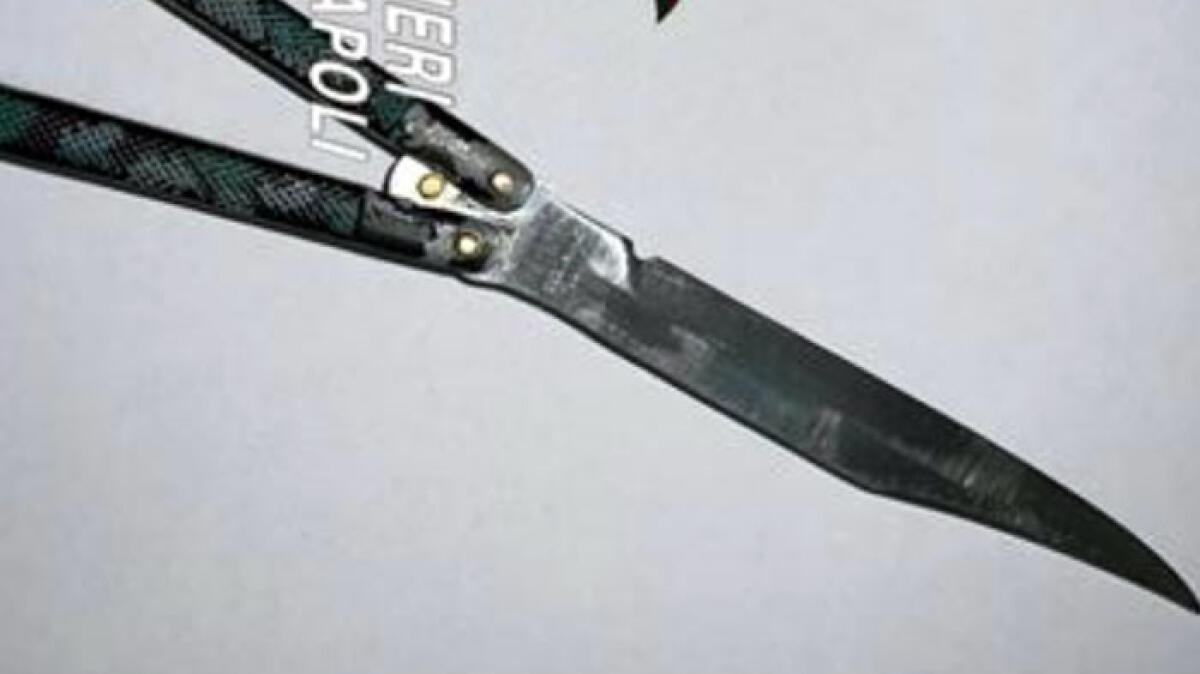 A 12 anni armato di coltello in Galleria a Napoli - 