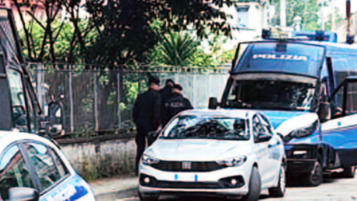 Occupazione abusiva di alloggi pubblici, sfrattato lo zio del boss pentito - 