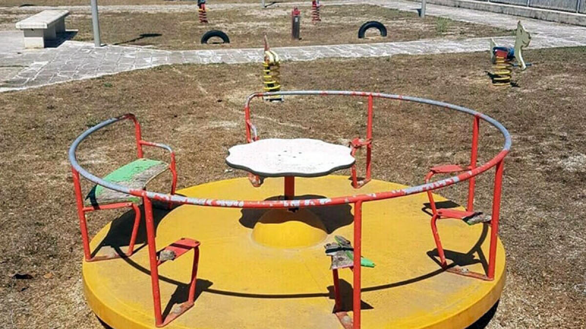 "Stesa" di camorra tra le giostre, ferita mamma in compagna della figlioletta - 