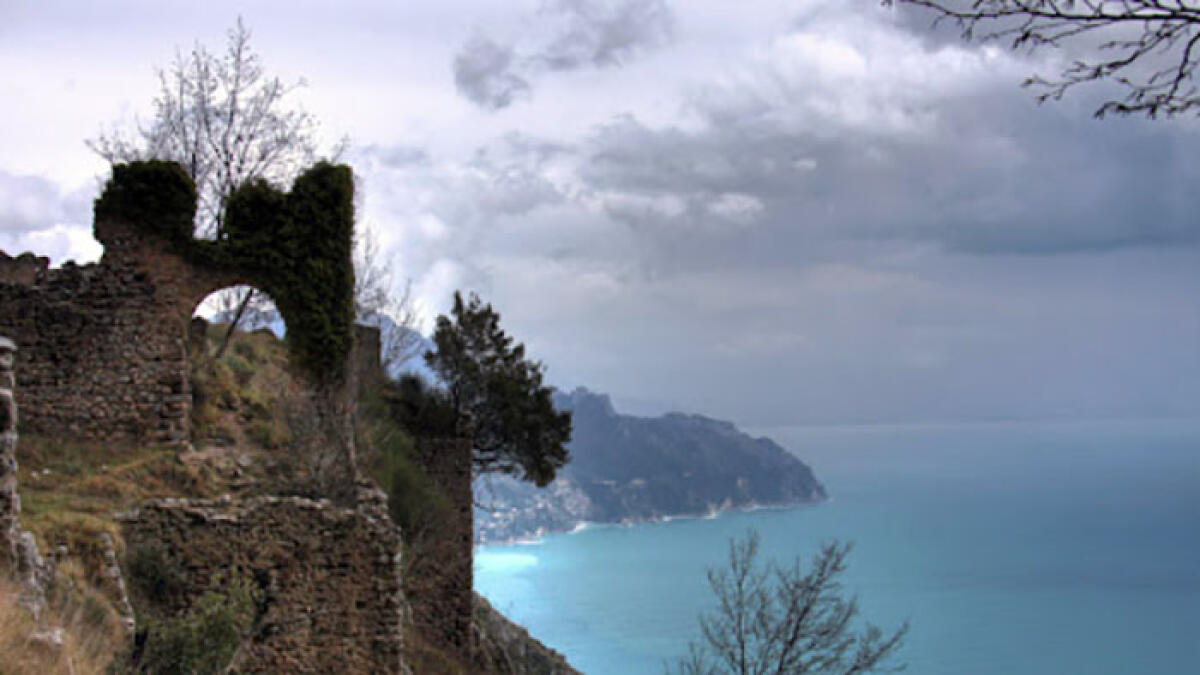 Precipita per 100 metri in Costiera e muore - 