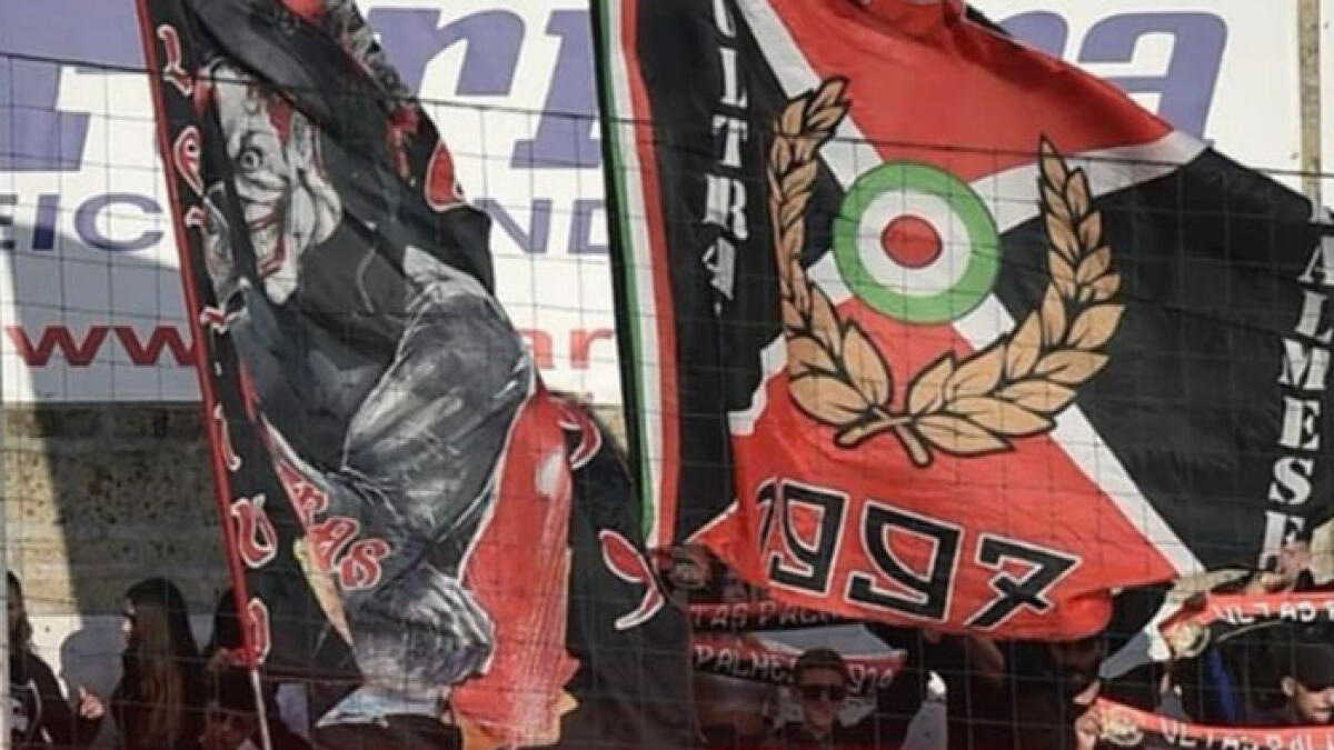 Grave malore in curva per un tifoso della Palmese: sospesa la partita - 