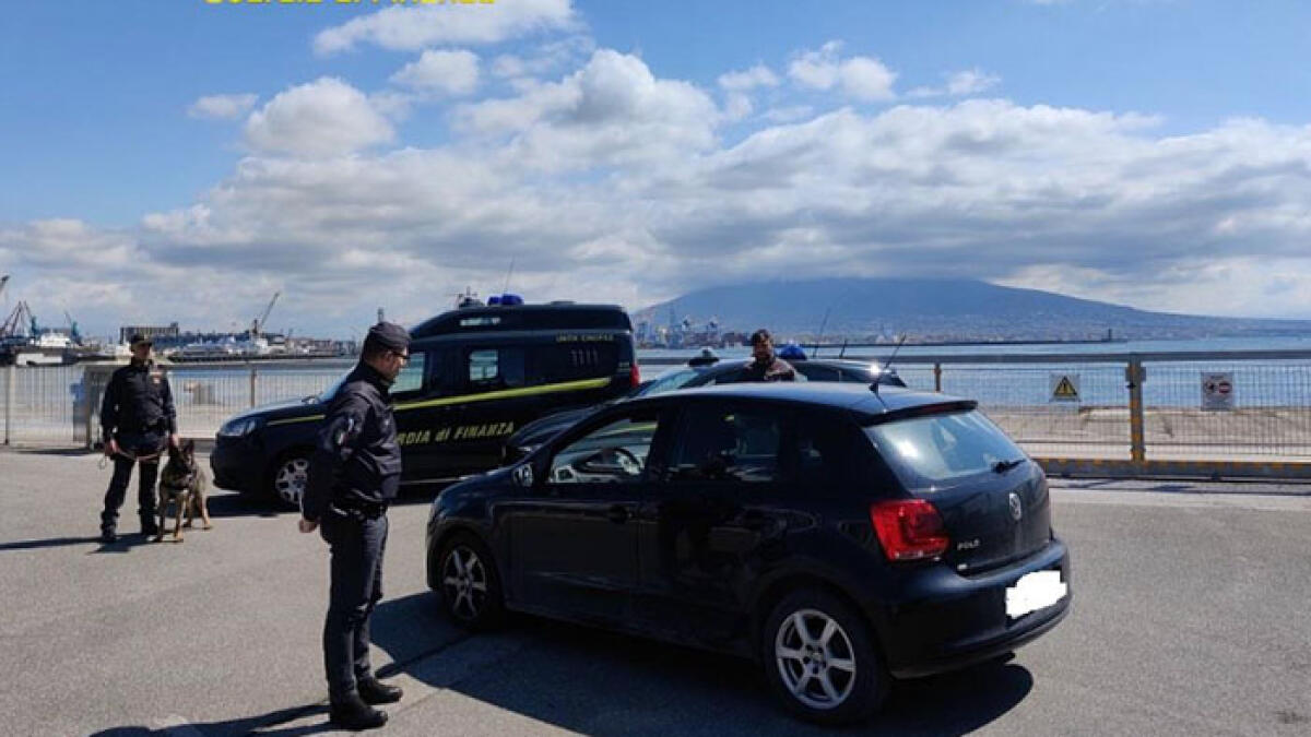 Misure rafforzate, sequestri e arresti della Finanza nel Vesuviano - 