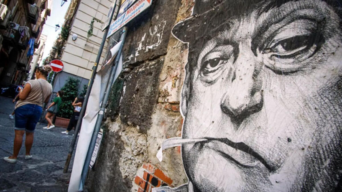 Totò diventa un brand: ristoranti e pizzerie dovranno cambiare nome - 