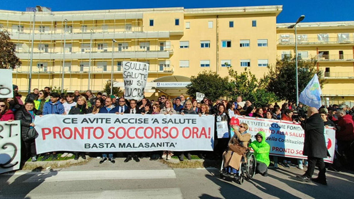 Pronto soccorso di Boscotrecase ancora chiuso, protesta davanti all'ospedale - 
