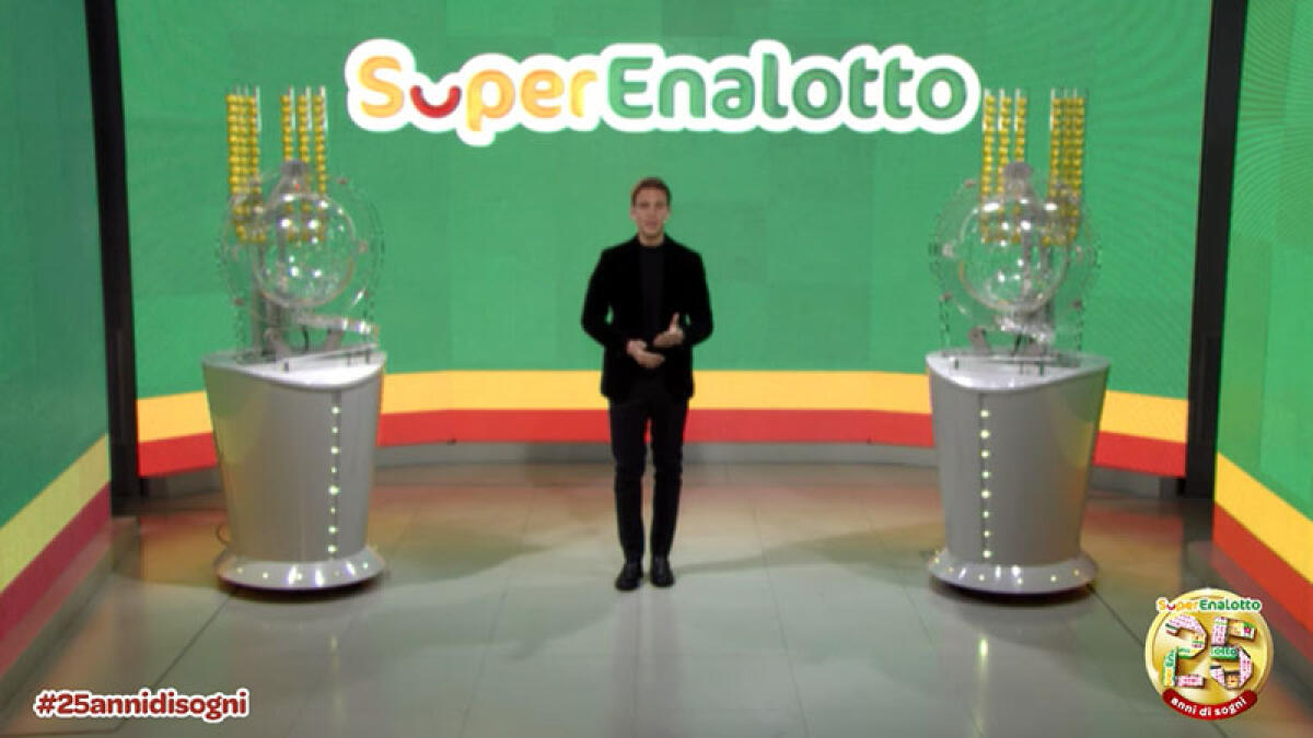 SuperEnalotto, centrato un "5+1" da 322mila euro in Campania - 