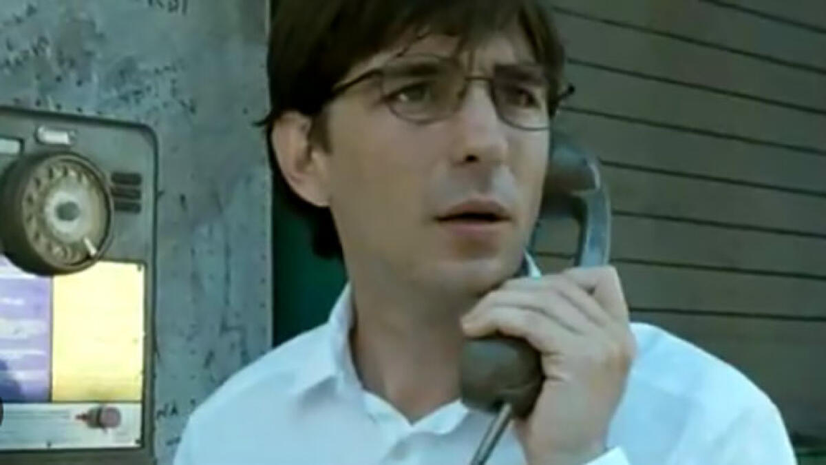 Sfregio a Siani durante il film a scuola: alunni applaudono alla morte - 