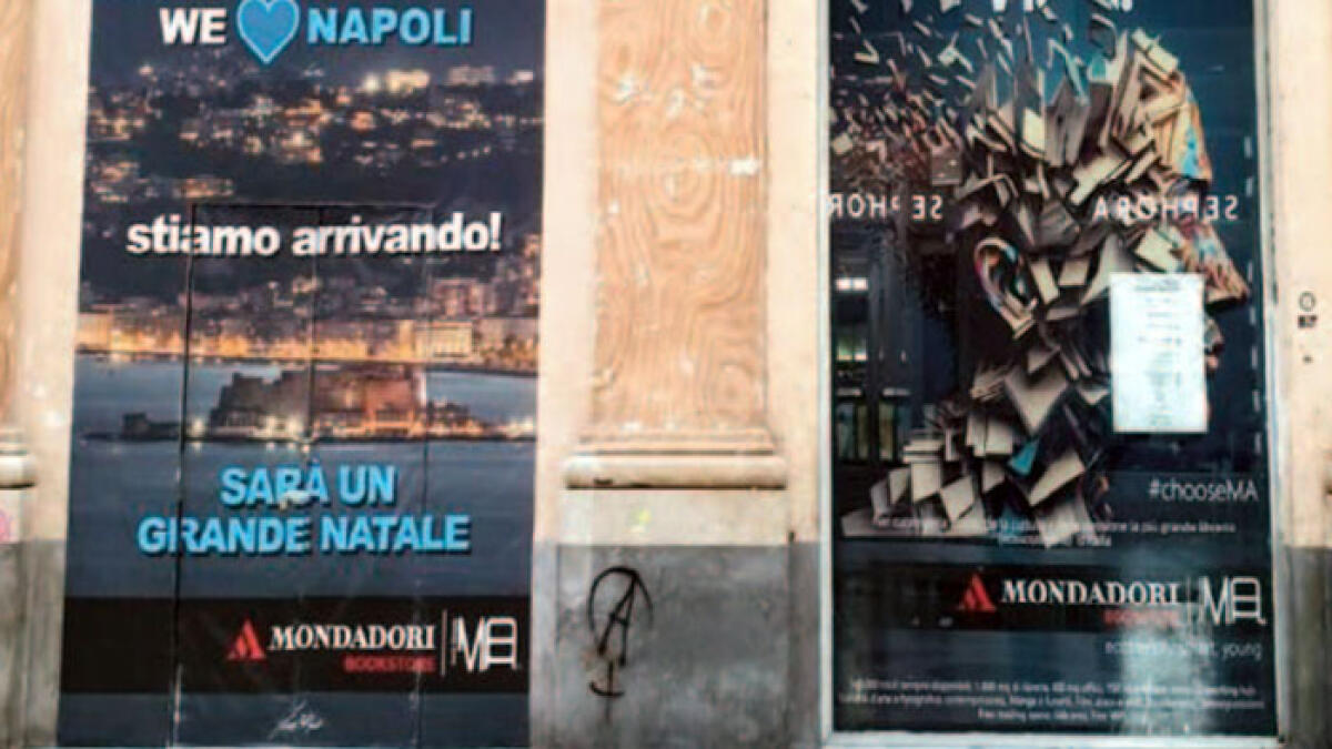 Mondadori e Starbucks, vicinissima la doppia apertura in Galleria - 