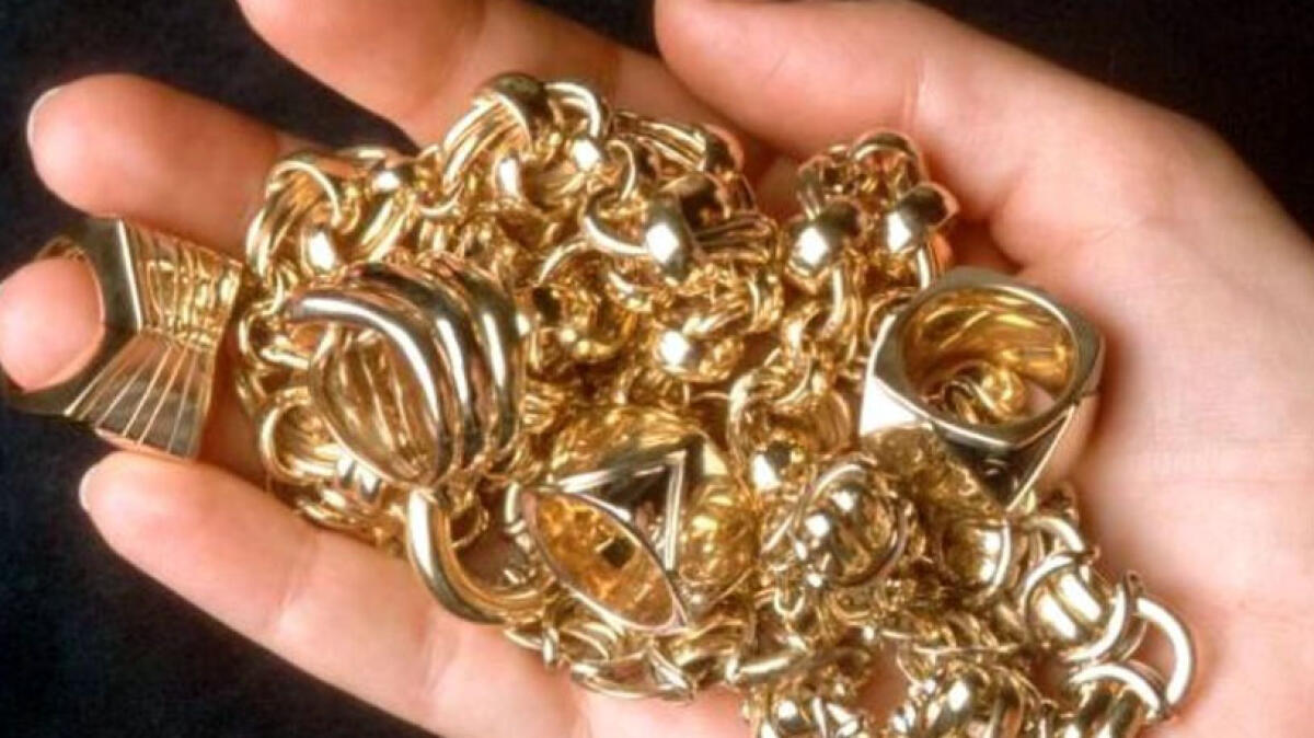 Una turista ruba bracciale da 500 euro in boutique - 