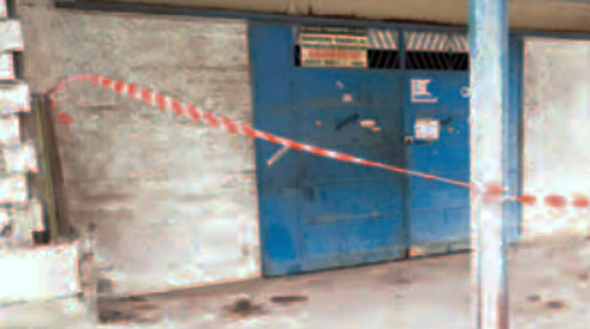 Scoperta nei Paesi Vesuviani un'officina per smontare le auto rubate - 