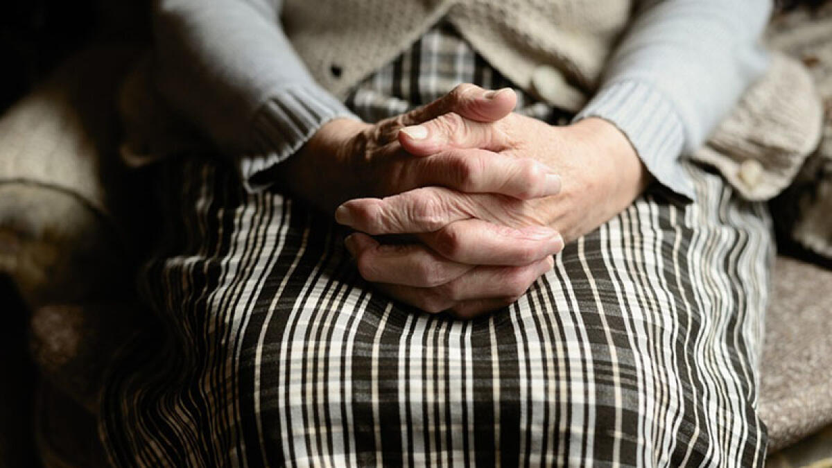 Massacra la mamma di botte senza motivo - 