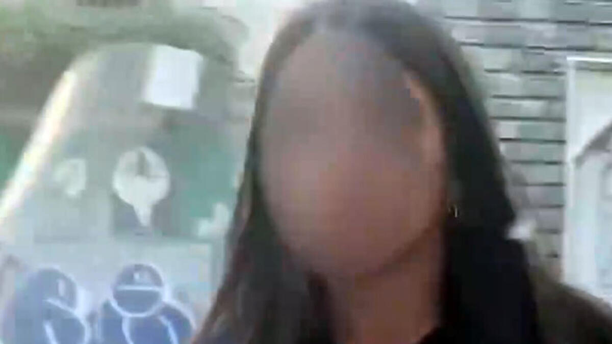 Famiglia aggredita in auto da una ragazza - 