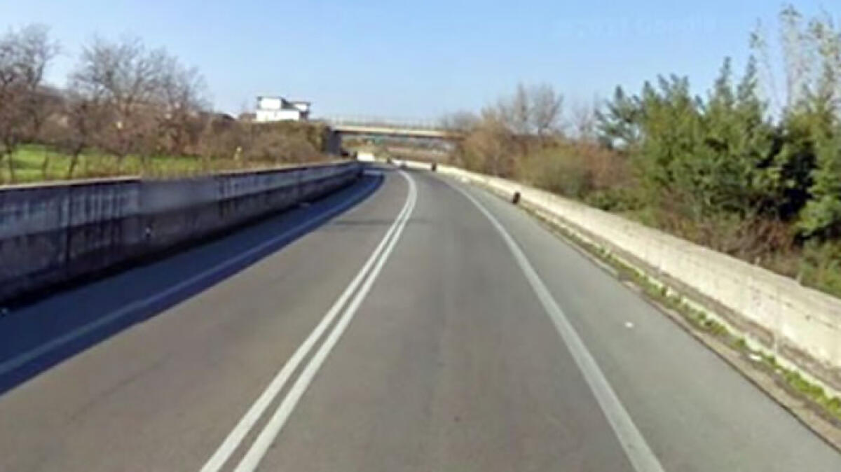 Contromano sulla Statale 268 e sulla 162 per sfuggire all'arresto - 